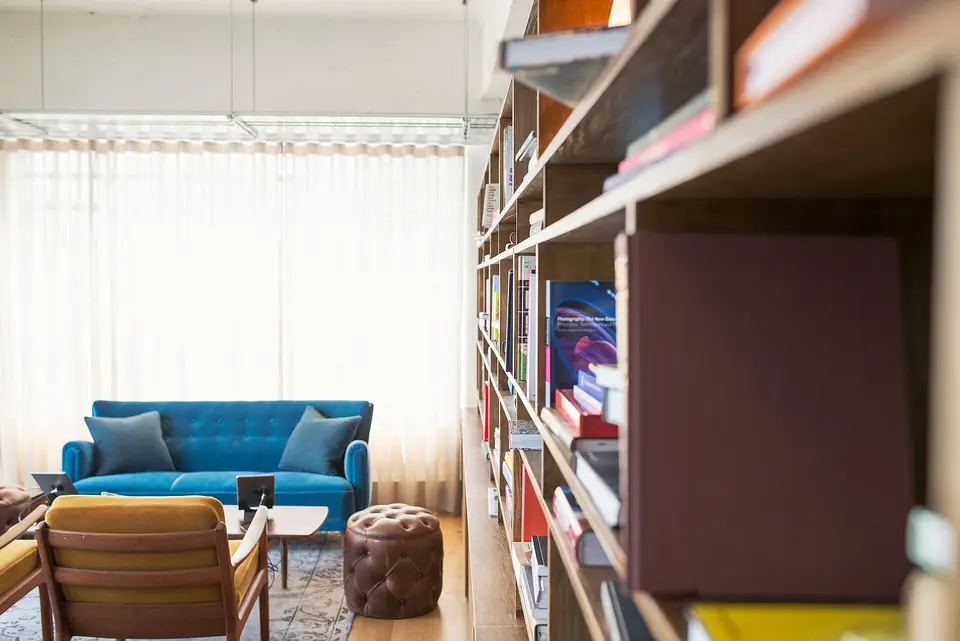 Avlulu, iki katlı müstakil ev — 410 m² arsa üzerinde — fotoğraf 5