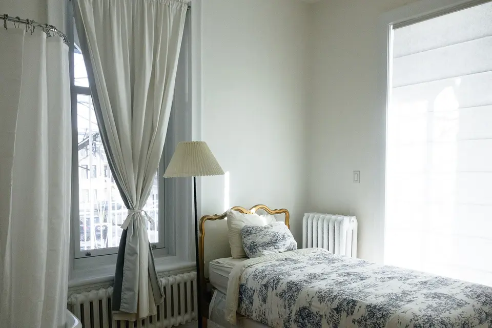 Avlulu, iki katlı müstakil ev — 410 m² arsa üzerinde — fotoğraf 4